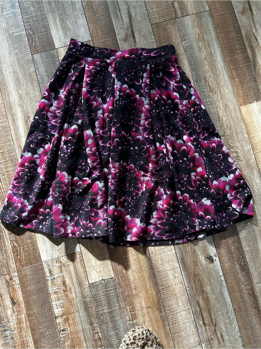 LuLaRoe Black & Magenta Floral Skater Skirt with POCKETS